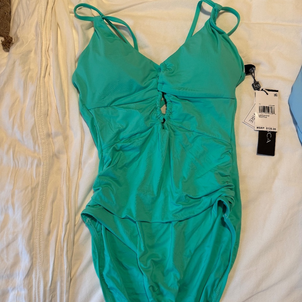 La Blanca size 10 swimsuit